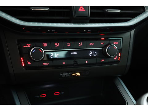 SEAT Arona 1.0 TSI Xperience | Navi by App | Stoelverw. | Keyless | PDC A | Clima | LED