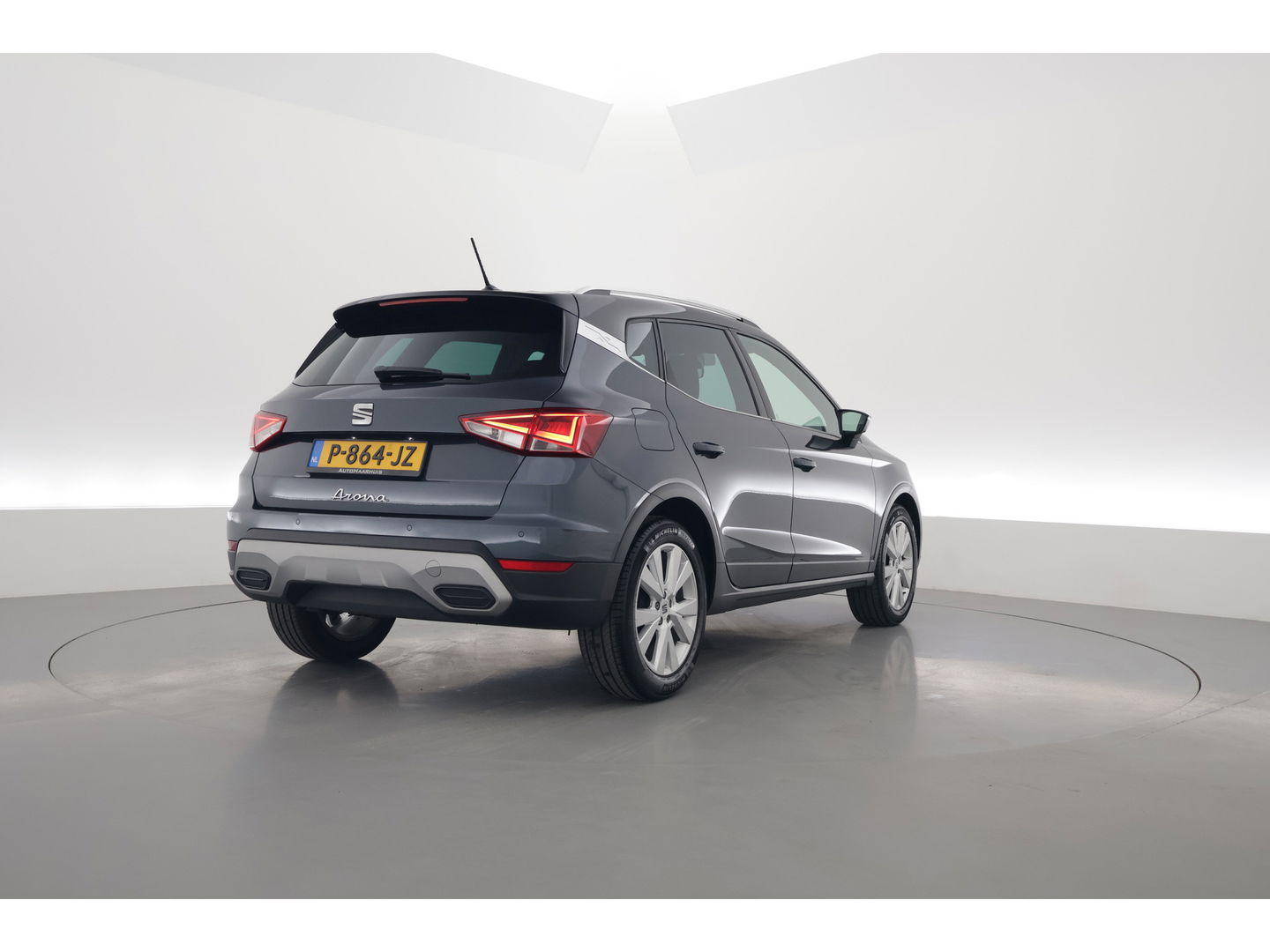 SEAT Arona 1.0 TSI Xperience | Navi by App | Stoelverw. | Keyless | PDC A | Clima | LED