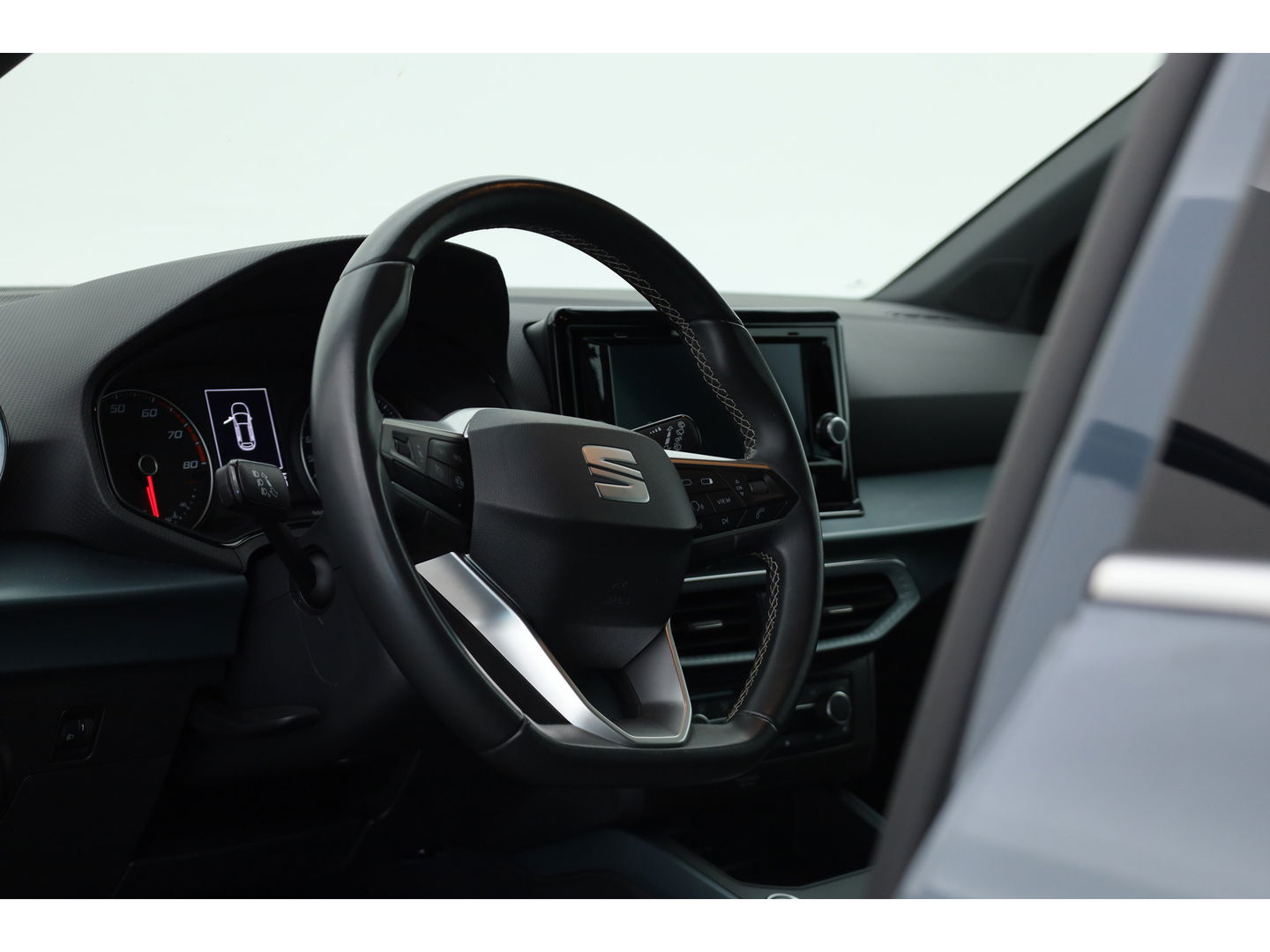 SEAT Arona 1.0 TSI Xperience | Navi by App | Stoelverw. | Keyless | PDC A | Clima | LED