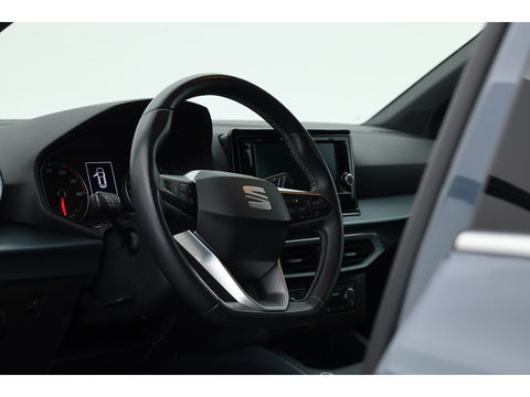 SEAT Arona 1.0 TSI Xperience | Navi by App | Stoelverw. | Keyless | PDC A | Clima | LED
