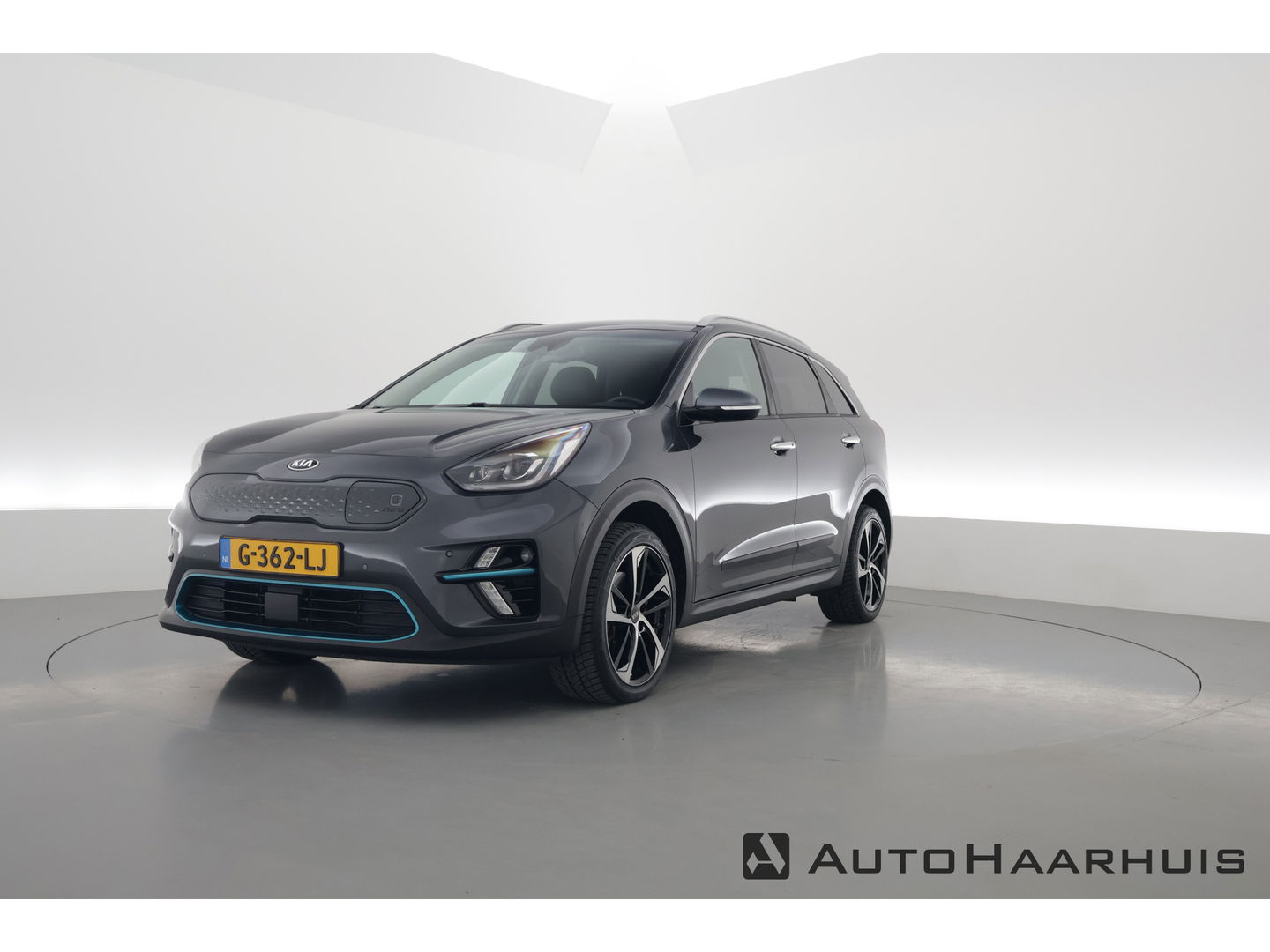 Kia e-Niro ExecutiveLine 64 kWh | CarPlay | JBL | Leder | Keyless | Camera | Stoelventilatie | Navi