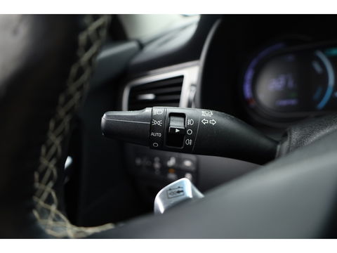 Kia e-Niro ExecutiveLine 64 kWh | CarPlay | JBL | Leder | Keyless | Camera | Stoelventilatie | Navi
