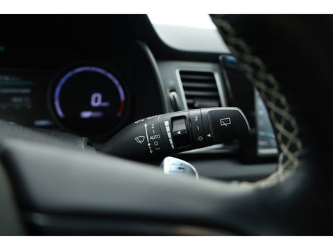 Kia e-Niro ExecutiveLine 64 kWh | CarPlay | JBL | Leder | Keyless | Camera | Stoelventilatie | Navi