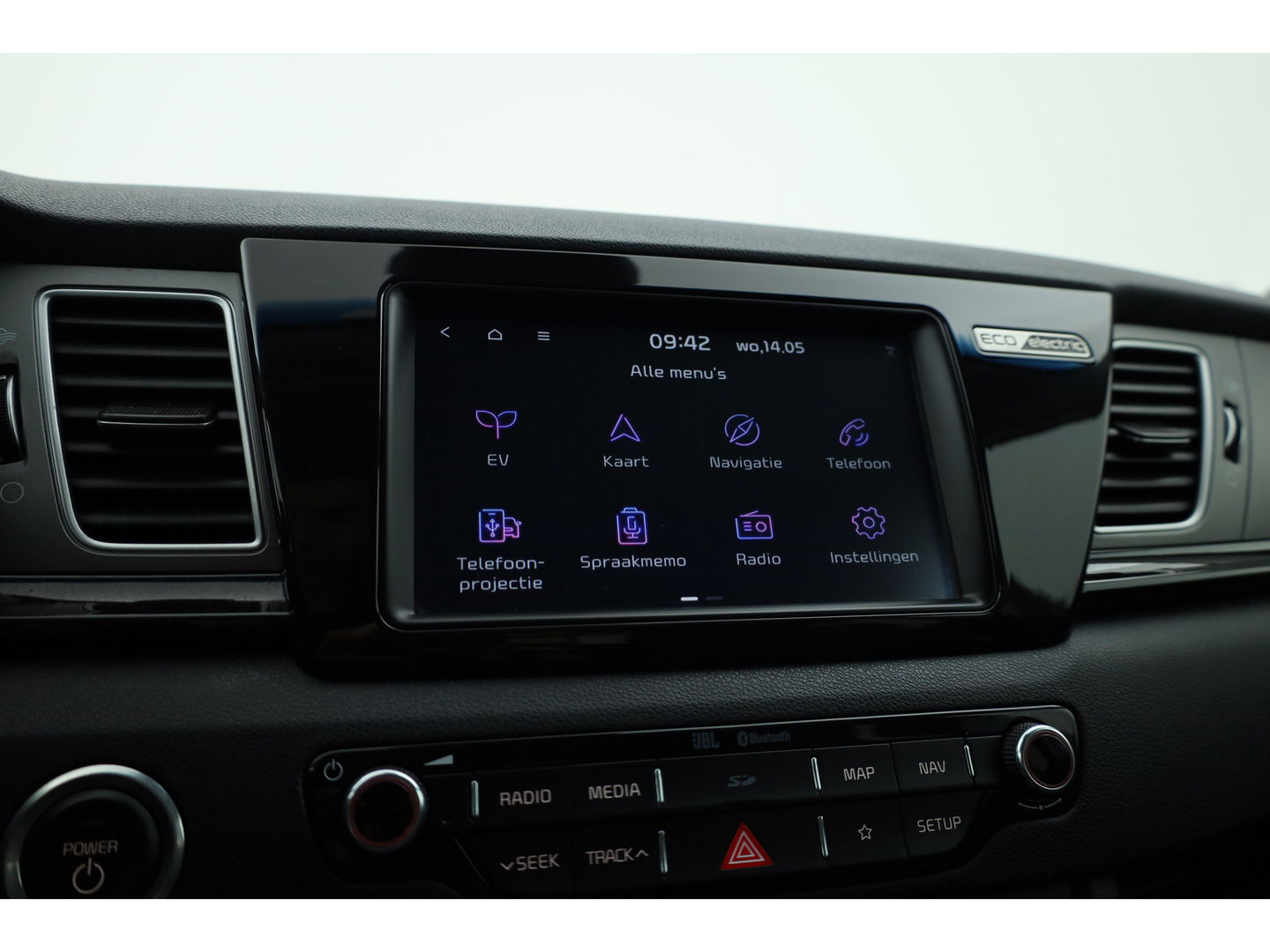 Kia e-Niro ExecutiveLine 64 kWh | CarPlay | JBL | Leder | Keyless | Camera | Stoelventilatie | Navi