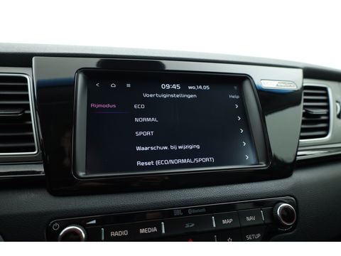 Kia e-Niro ExecutiveLine 64 kWh | CarPlay | JBL | Leder | Keyless | Camera | Stoelventilatie | Navi