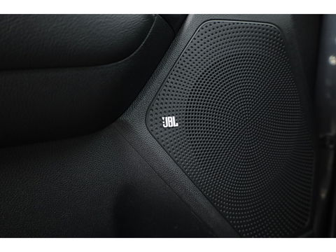 Kia e-Niro ExecutiveLine 64 kWh | CarPlay | JBL | Leder | Keyless | Camera | Stoelventilatie | Navi
