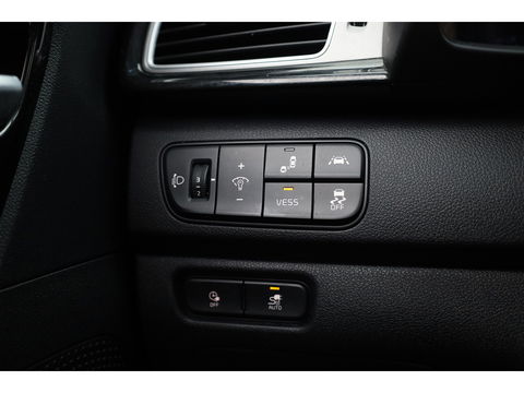 Kia e-Niro ExecutiveLine 64 kWh | CarPlay | JBL | Leder | Keyless | Camera | Stoelventilatie | Navi