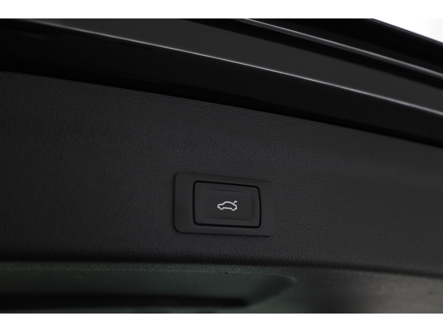Audi A6 Avant 40 TDI quattro S Line | 360cam | Elek. Trekhaak | Standkachel | Adapt. Cruise | 2.00kg trekgewicht