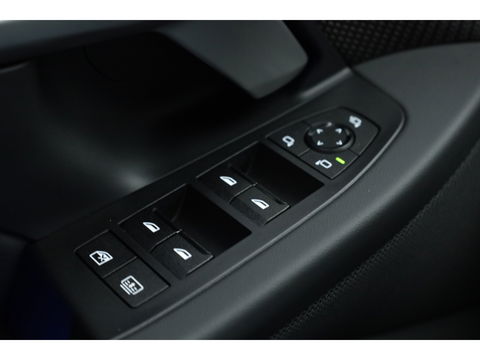 BMW 5 Serie M5 585pk | Keramisch | Driving Assistant pro. | Carbon | M Driver's pack | B&W