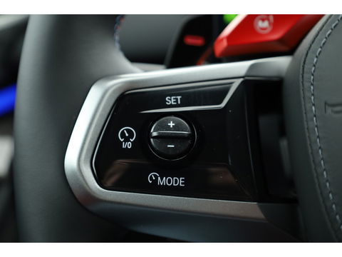 BMW 5 Serie M5 585pk | Keramisch | Driving Assistant pro. | Carbon | M Driver's pack | B&W
