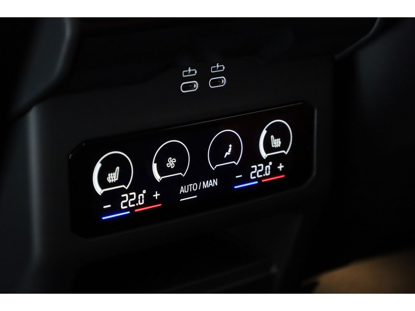 BMW 5 Serie M5 585pk | Keramisch | Driving Assistant pro. | Carbon | M Driver's pack | B&W