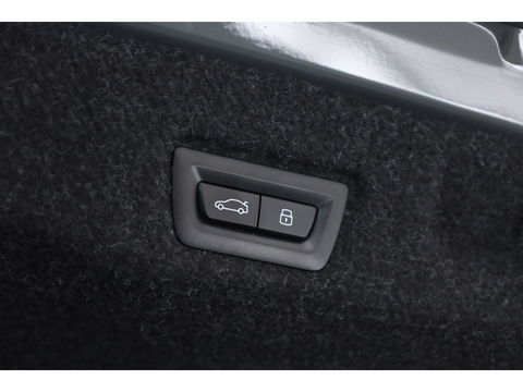 BMW 5 Serie M5 585pk | Keramisch | Driving Assistant pro. | Carbon | M Driver's pack | B&W