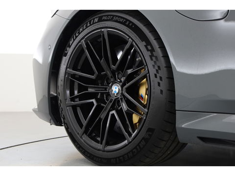 BMW 5 Serie M5 585pk | Keramisch | Driving Assistant pro. | Carbon | M Driver's pack | B&W