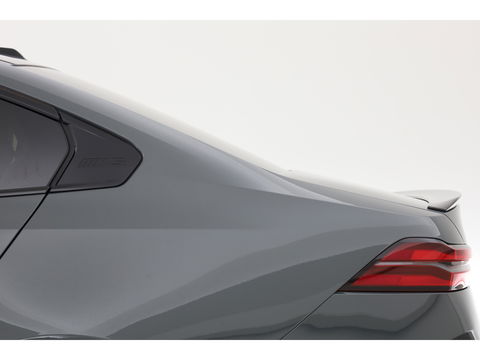 BMW 5 Serie M5 585pk | Keramisch | Driving Assistant pro. | Carbon | M Driver's pack | B&W