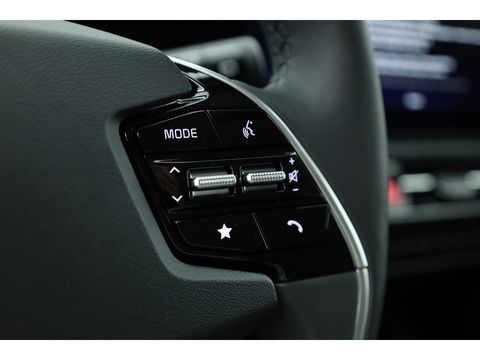 Kia Niro 1.6 GDi PHEV Spirit Tech. | HUD | Harman Kardon | Elek. Stoelen | Stoelventilatie | Camera