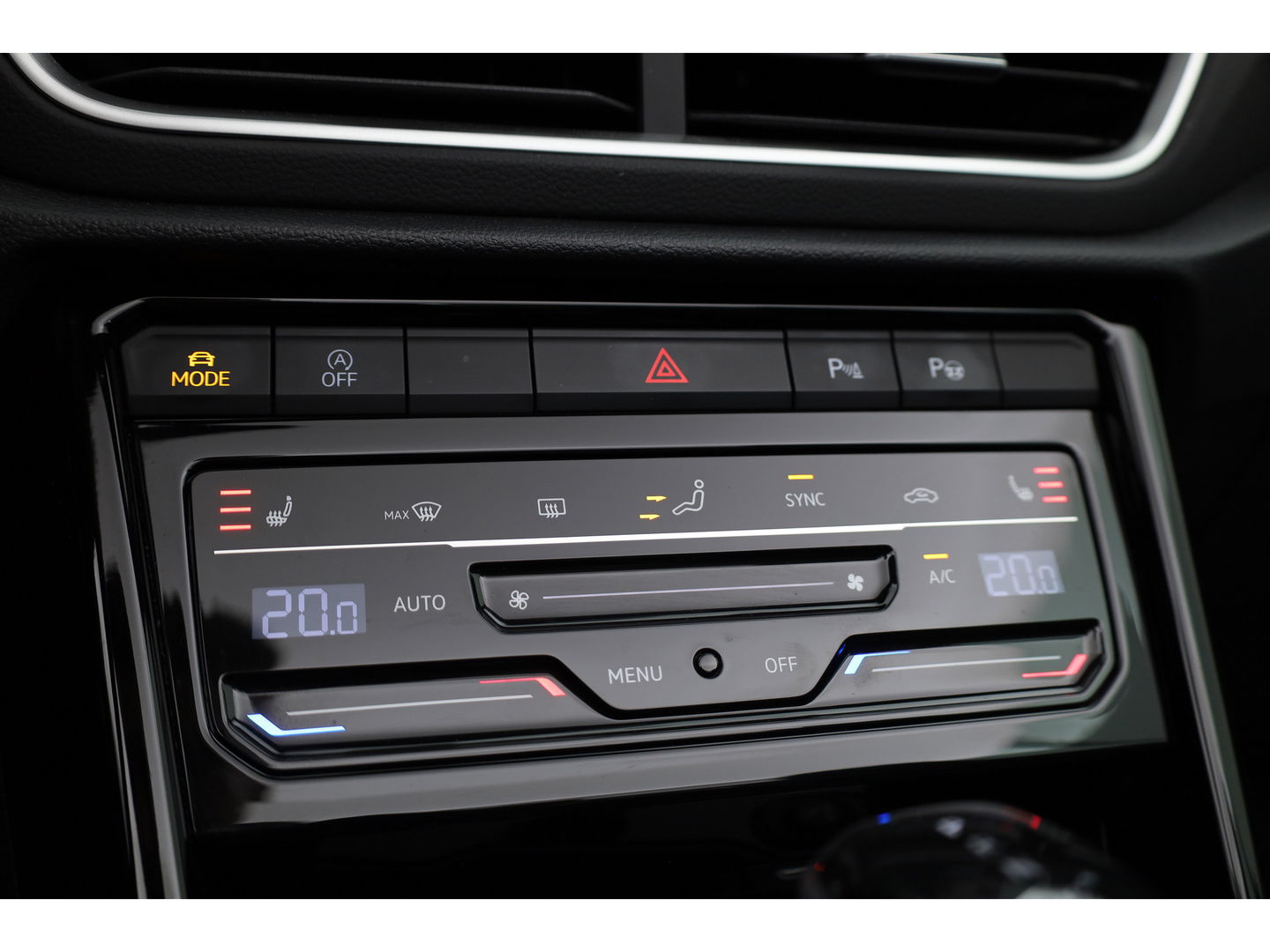 Volkswagen T-Roc Cabrio 1.5 TSI R-Line DSG | Navi | Stoel- Stuurverw. | IQ. Light | Travel Assist | Dodehoekdet.