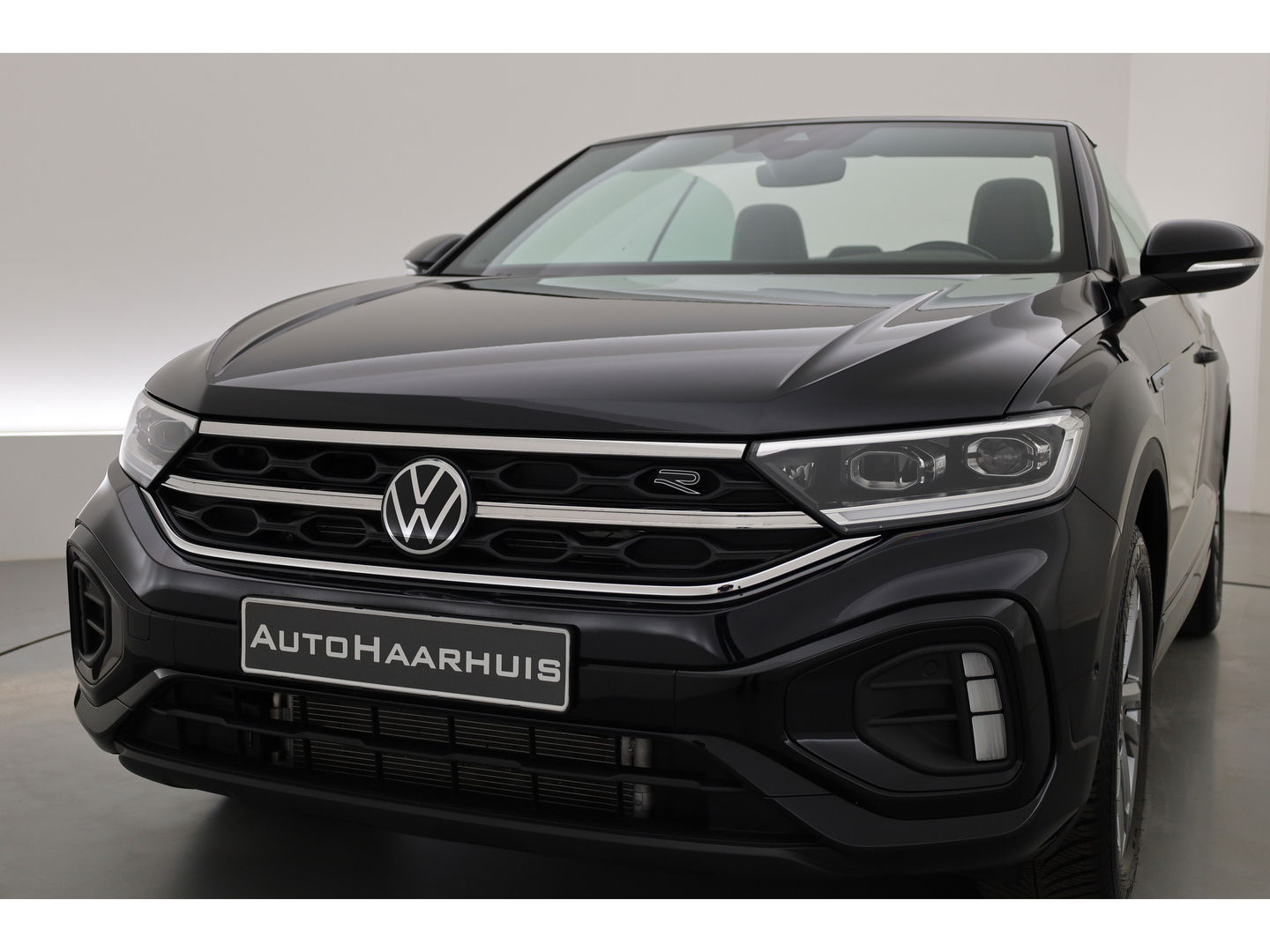 Volkswagen T-Roc Cabrio 1.5 TSI R-Line DSG | Navi | Stoel- Stuurverw. | IQ. Light | Travel Assist | Dodehoekdet.