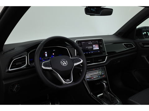 Volkswagen T-Roc Cabrio 1.5 TSI R-Line DSG | Navi | Stoel- Stuurverw. | IQ. Light | Travel Assist | Dodehoekdet.