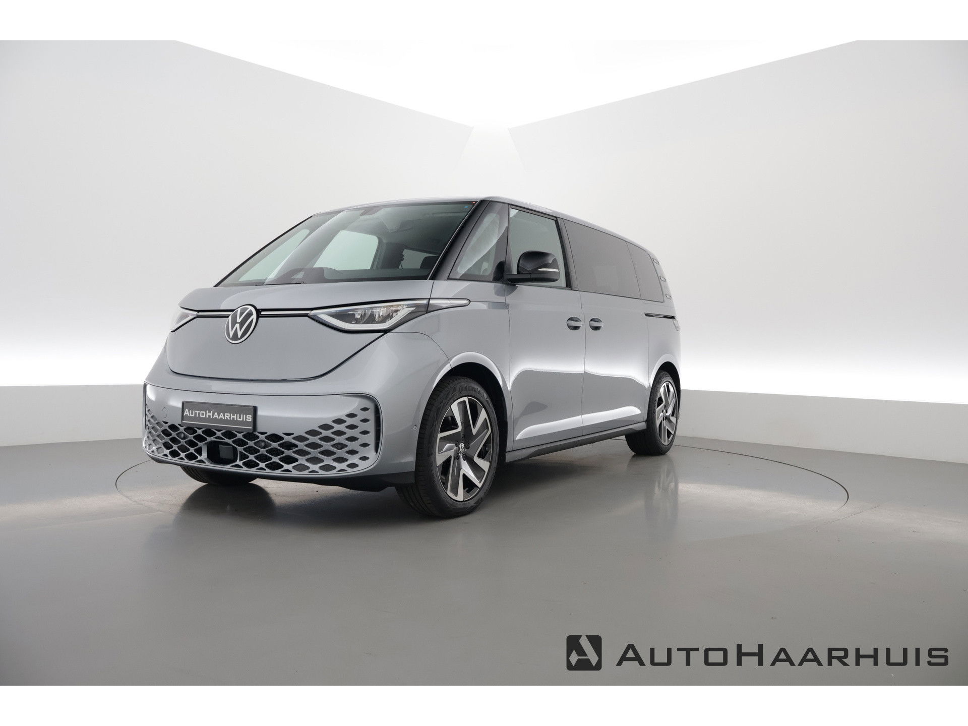 Volkswagen ID. Buzz Pro 86 kWh LWB 7p. | Camera | Adapt. Cruise | Stoel- Stuurverw. | Navi |