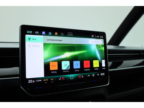 Volkswagen ID. Buzz Pro 86 kWh LWB 7p. | Camera | Adapt. Cruise | Stoel- Stuurverw. | Navi |