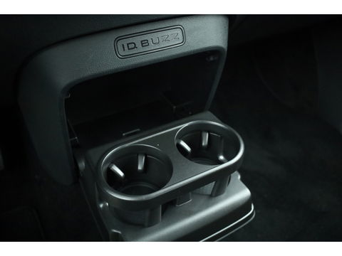 Volkswagen ID. Buzz Pro 86 kWh LWB 7p. | Camera | Adapt. Cruise | Stoel- Stuurverw. | Navi |