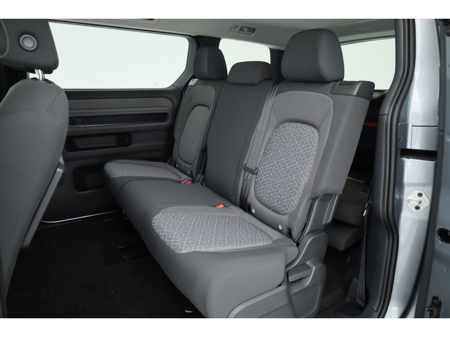Volkswagen ID. Buzz Pro 86 kWh LWB 7p. | Camera | Adapt. Cruise | Stoel- Stuurverw. | Navi |