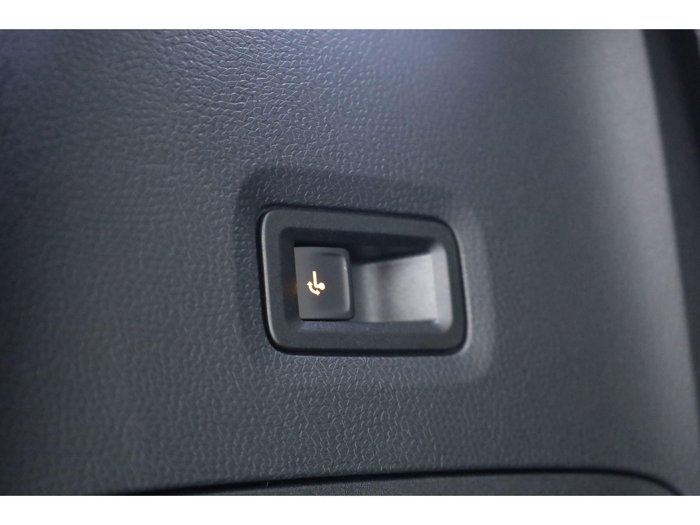 Volkswagen ID. Buzz Pro 86 kWh LWB 7p. | Camera | Adapt. Cruise | Stoel- Stuurverw. | Navi |