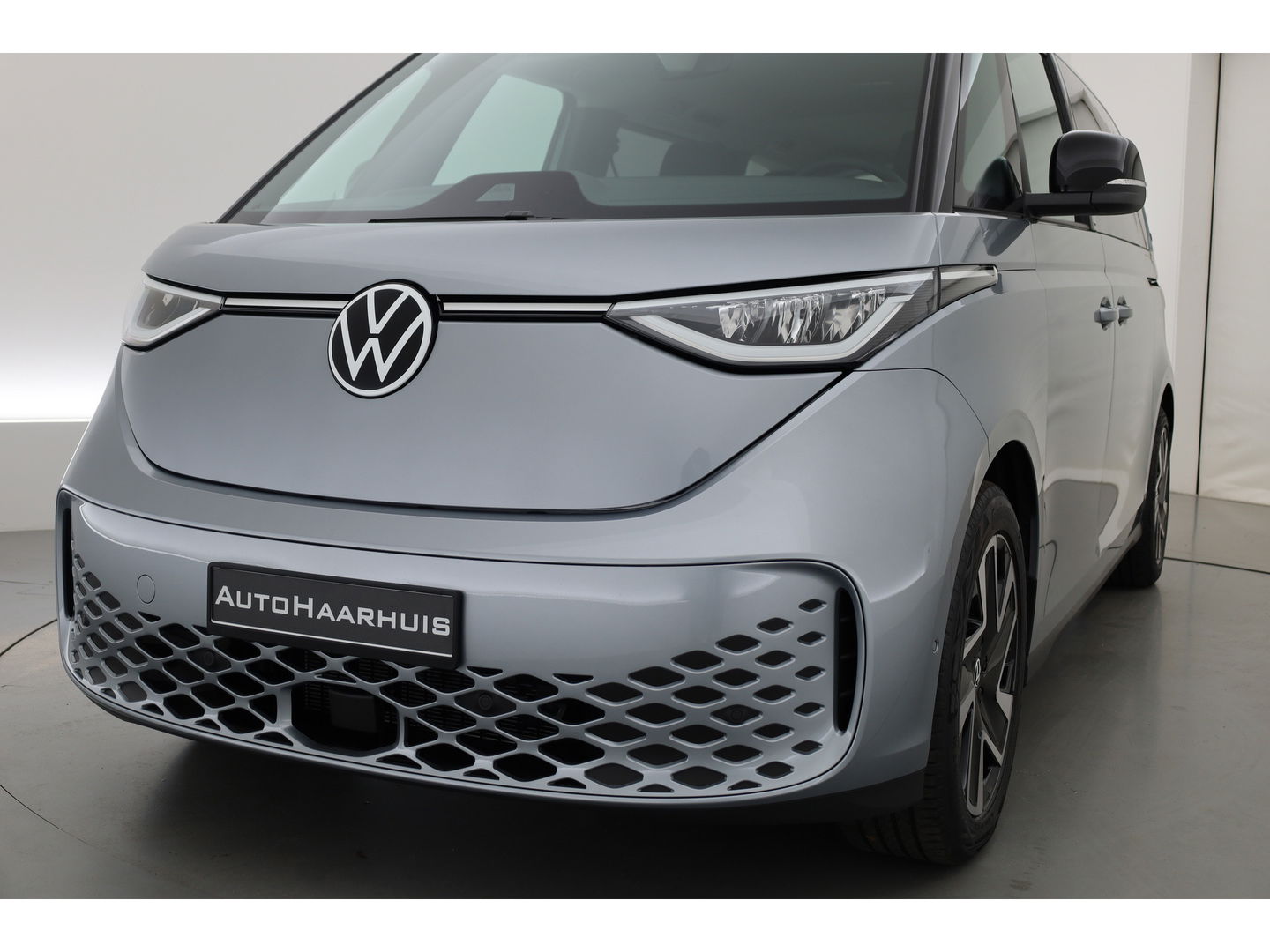 Volkswagen ID. Buzz Pro 86 kWh LWB 7p. | Camera | Adapt. Cruise | Stoel- Stuurverw. | Navi |