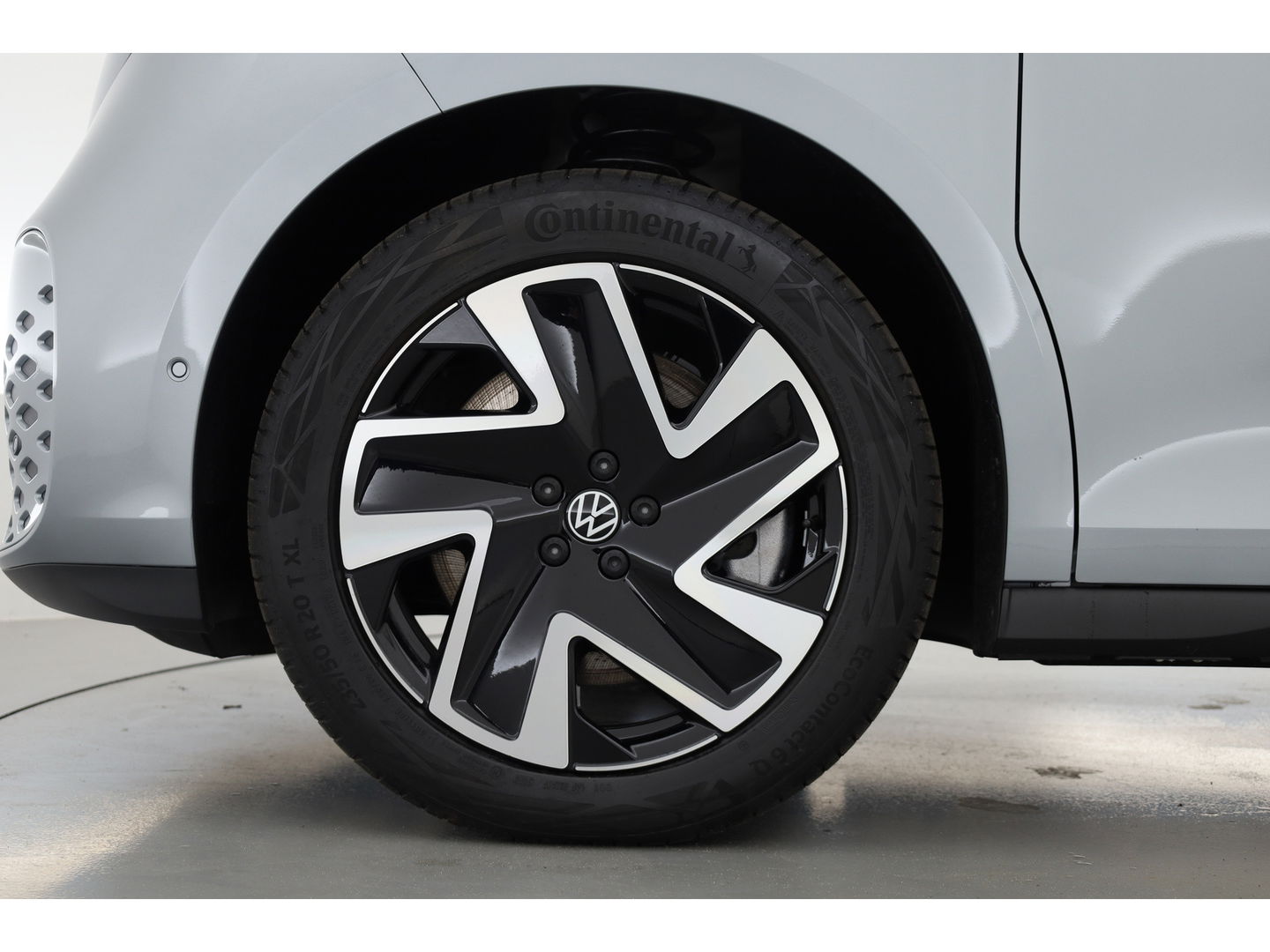 Volkswagen ID. Buzz Pro 86 kWh LWB 7p. | Camera | Adapt. Cruise | Stoel- Stuurverw. | Navi |
