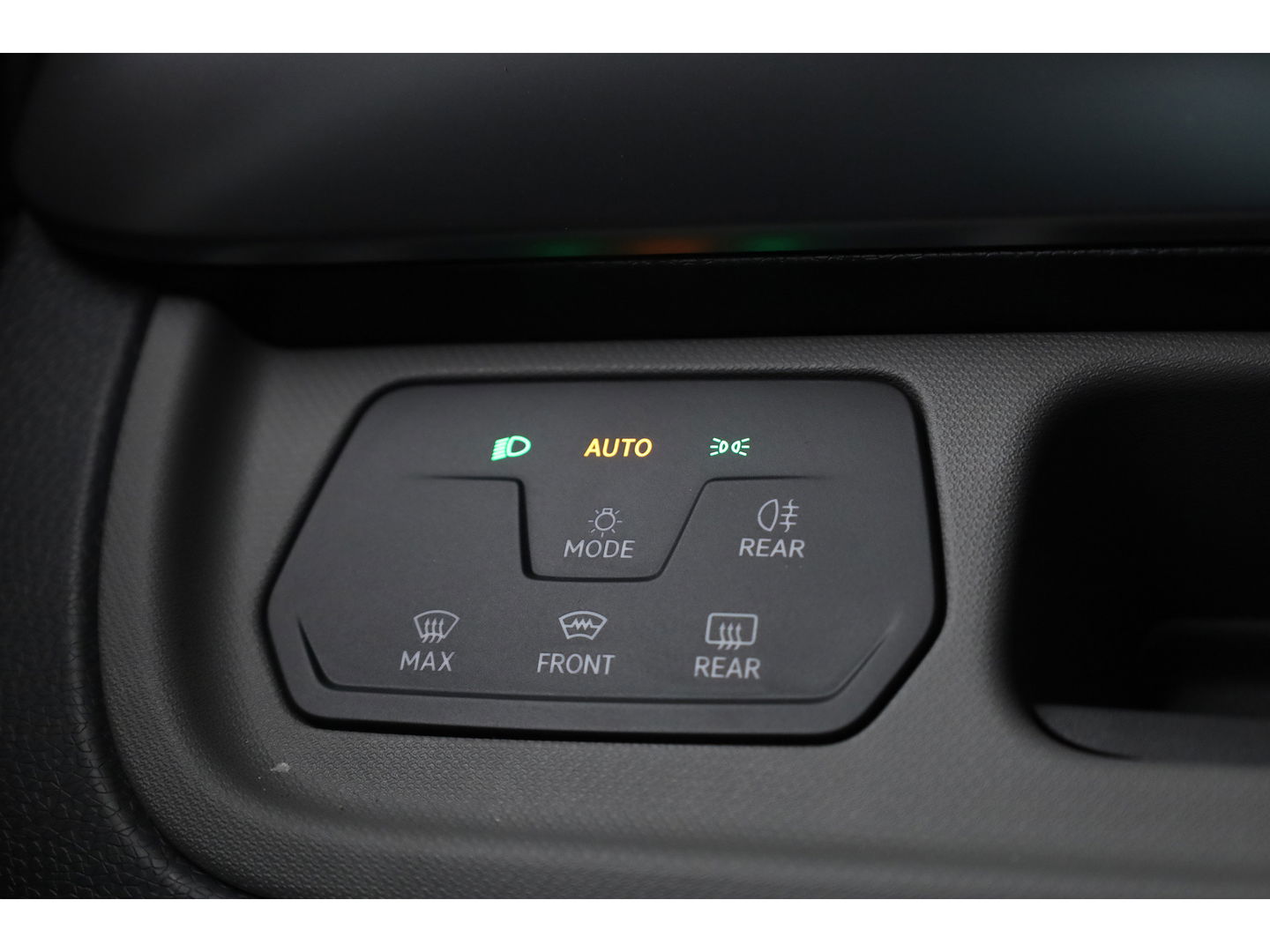 Volkswagen ID. Buzz Pro 86 kWh LWB 7p. | Camera | Adapt. Cruise | Stoel- Stuurverw. | Navi |