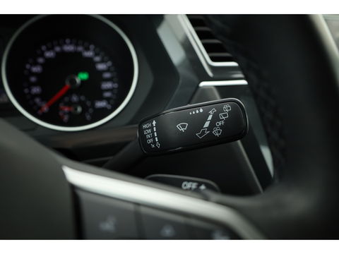 Volkswagen Tiguan 1.5 TSI DSG 150pk | Navi | Camera | Travel Assist | Stoel- Stuurverw. | Dodehoekdet.