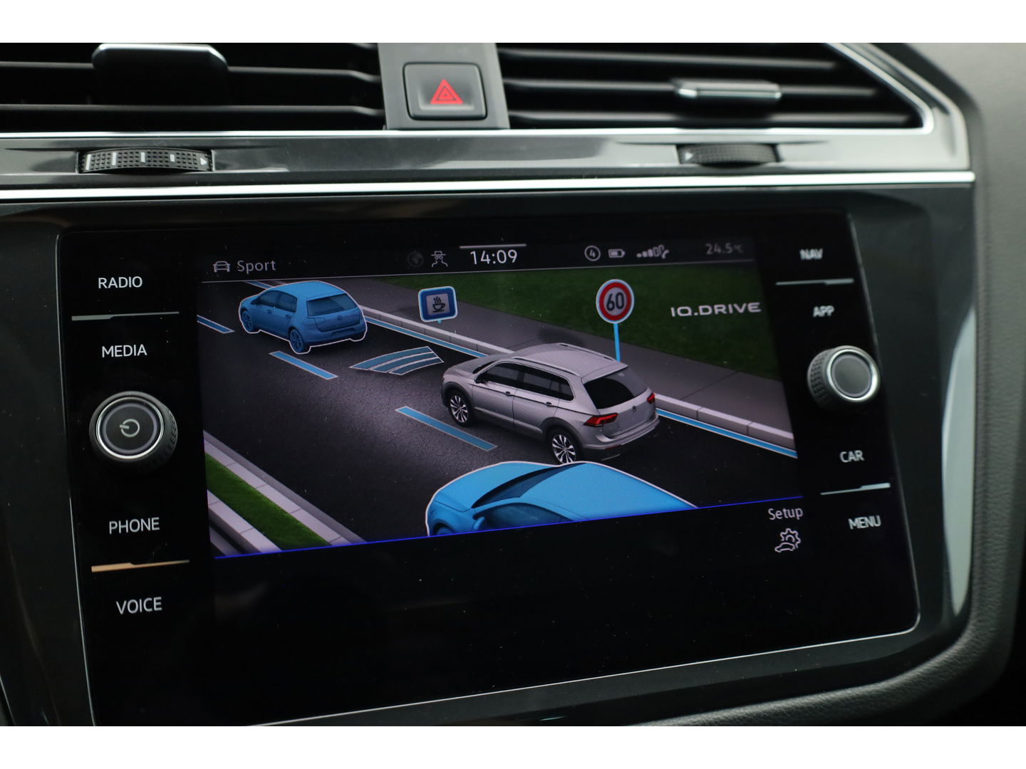 Volkswagen Tiguan 1.5 TSI DSG 150pk | Navi | Camera | Travel Assist | Stoel- Stuurverw. | Dodehoekdet.