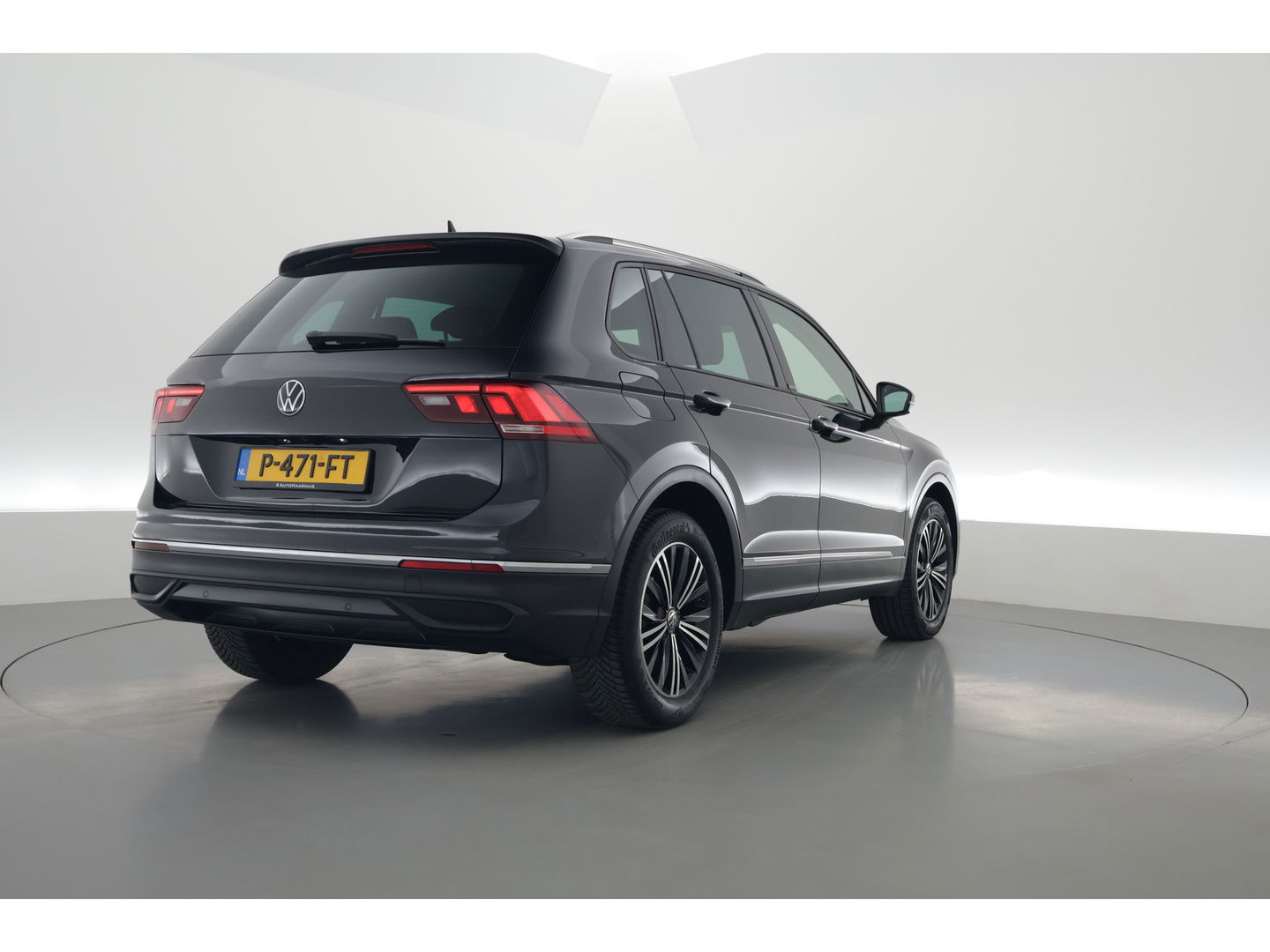 Volkswagen Tiguan 1.5 TSI DSG 150pk | Navi | Camera | Travel Assist | Stoel- Stuurverw. | Dodehoekdet.