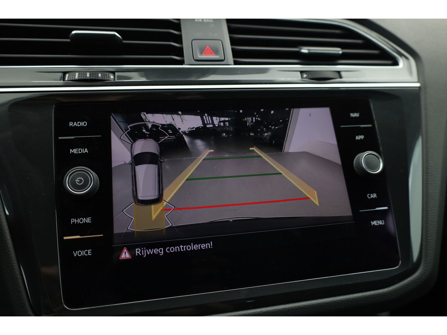 Volkswagen Tiguan 1.5 TSI DSG 150pk | Navi | Camera | Travel Assist | Stoel- Stuurverw. | Dodehoekdet.