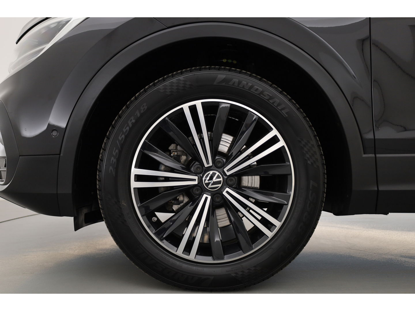 Volkswagen Tiguan 1.5 TSI DSG 150pk | Navi | Camera | Travel Assist | Stoel- Stuurverw. | Dodehoekdet.