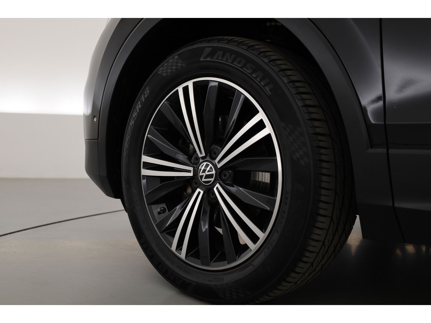 Volkswagen Tiguan 1.5 TSI DSG 150pk | Navi | Camera | Travel Assist | Stoel- Stuurverw. | Dodehoekdet.