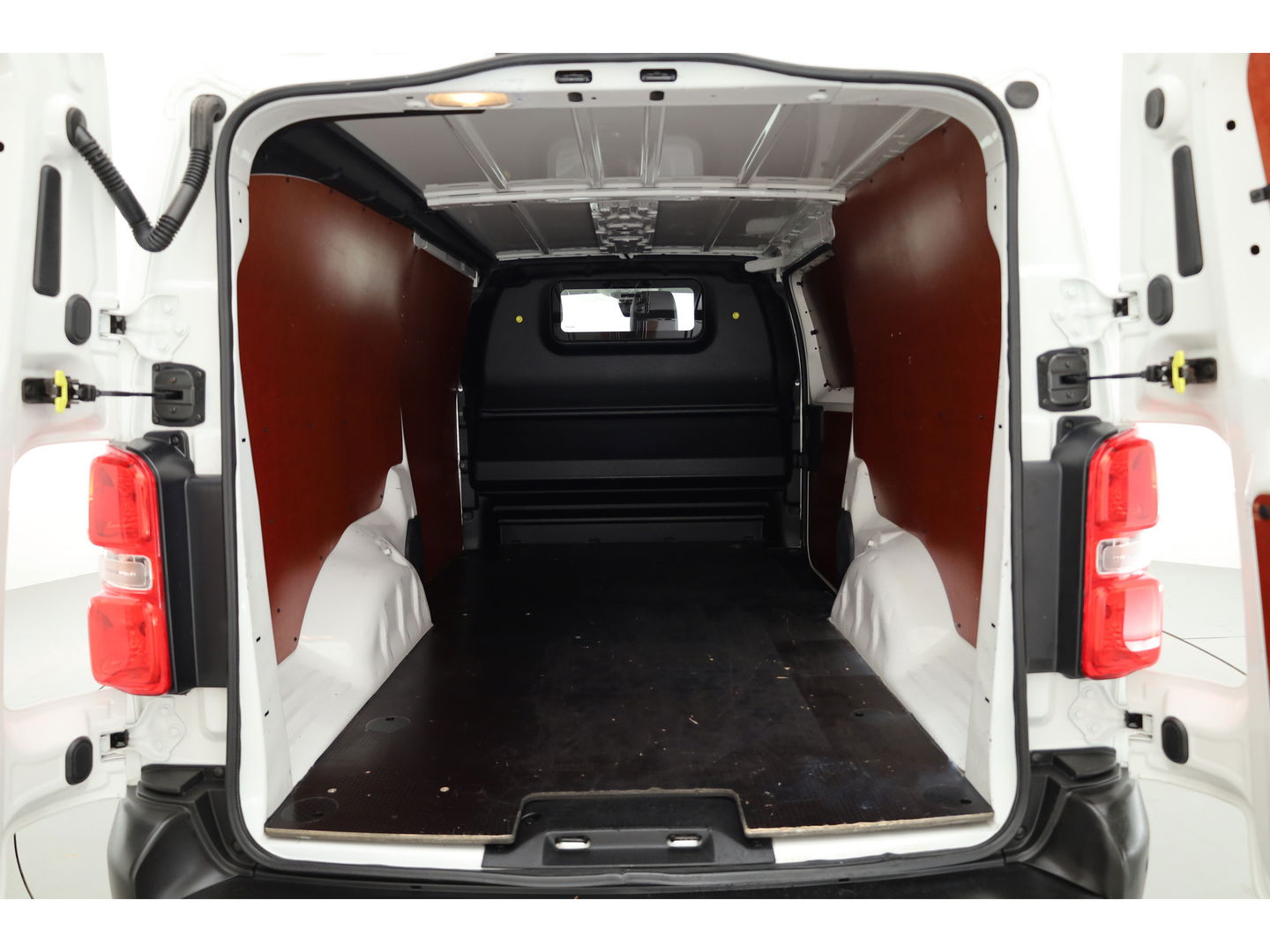 Opel Vivaro 2.0 CDTI L3H1 Edition 3 Pers. | 120pk | Navi | Trekhaak | Apple CarPlay | Cruise | Camera