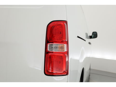 Opel Vivaro 2.0 CDTI L3H1 Edition 3 Pers. | 120pk | Navi | Trekhaak | Apple CarPlay | Cruise | Camera