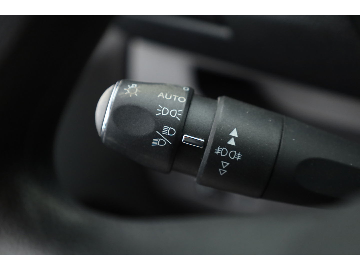 Opel Vivaro 2.0 CDTI L3H1 Edition 3 Pers. | 120pk | Navi | Trekhaak | Apple CarPlay | Cruise | Camera