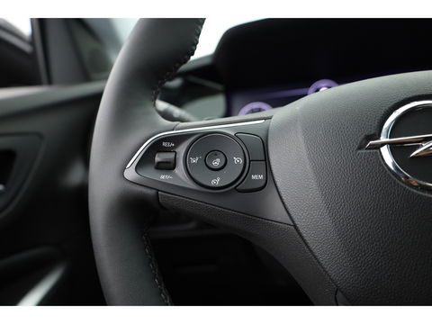 Opel Grandland 1.2 Turbo Ultimate | Navi | Stoel- Stuurverw. | Keyless | Apple Carplay | Dodehoekdet.