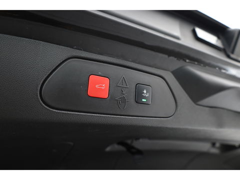Opel Grandland 1.2 Turbo Ultimate | Navi | Stoel- Stuurverw. | Keyless | Apple Carplay | Dodehoekdet.