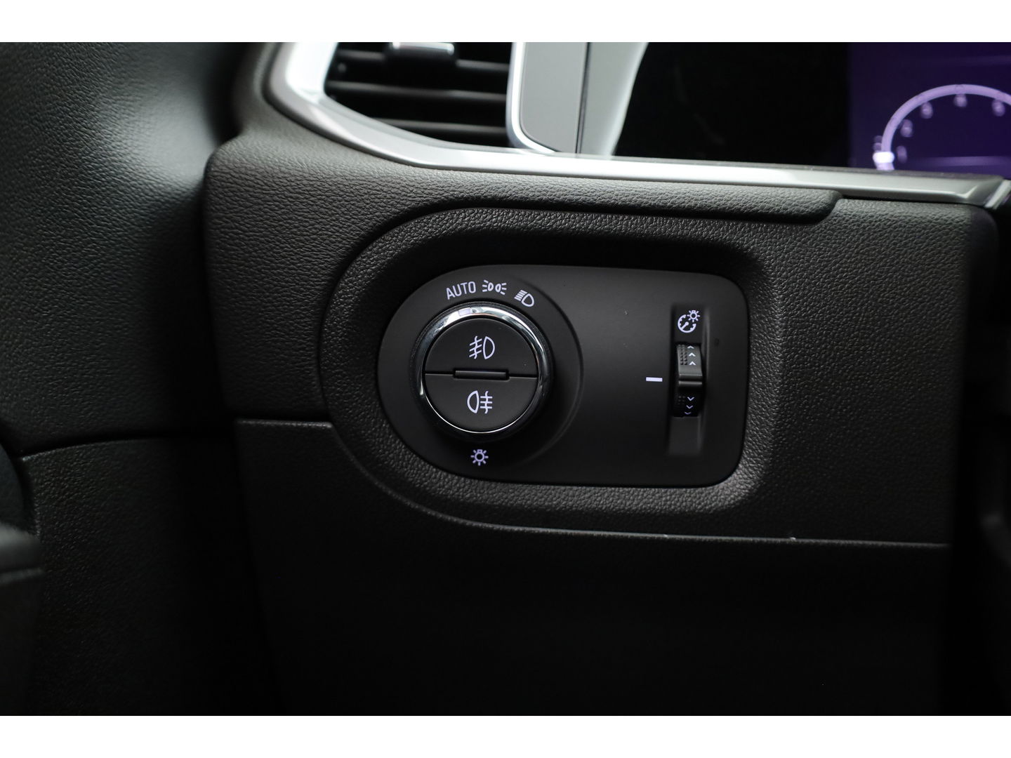 Opel Grandland 1.2 Turbo Ultimate | Navi | Stoel- Stuurverw. | Keyless | Apple Carplay | Dodehoekdet.
