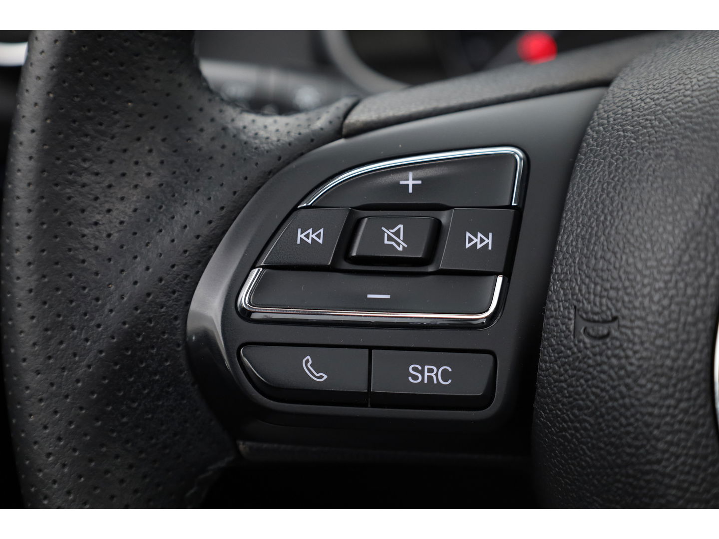 MG ZS EV Luxury 45 kWh | Pano | Camera | Adapt. Cruise | Keyless | Apple CarPlay