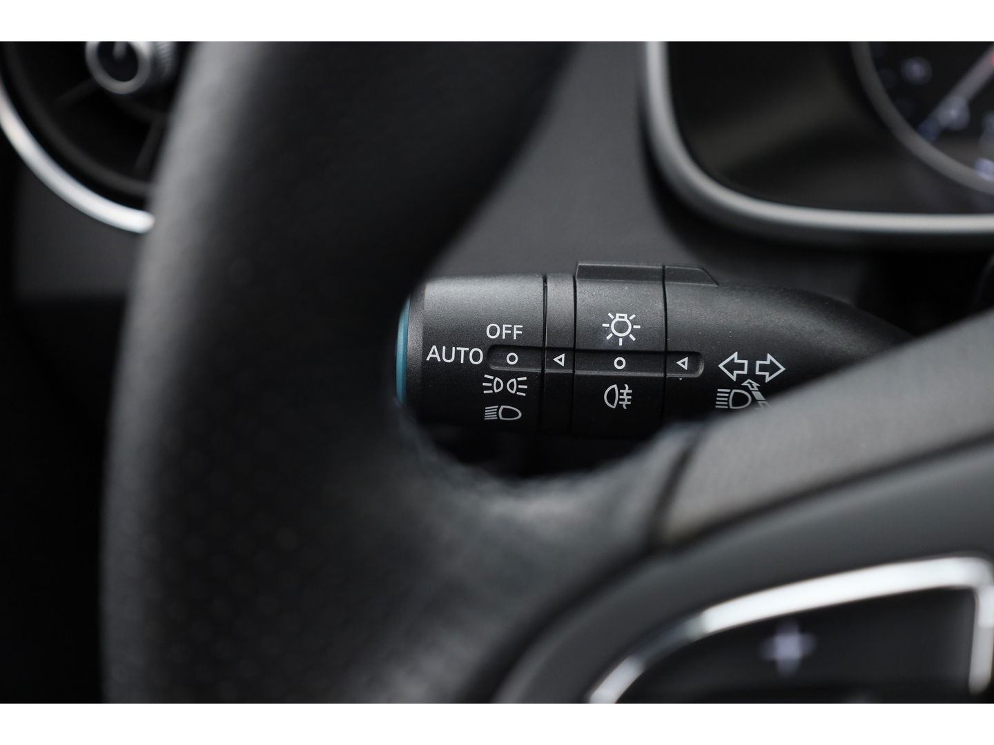 MG ZS EV Luxury 45 kWh | Pano | Camera | Adapt. Cruise | Keyless | Apple CarPlay