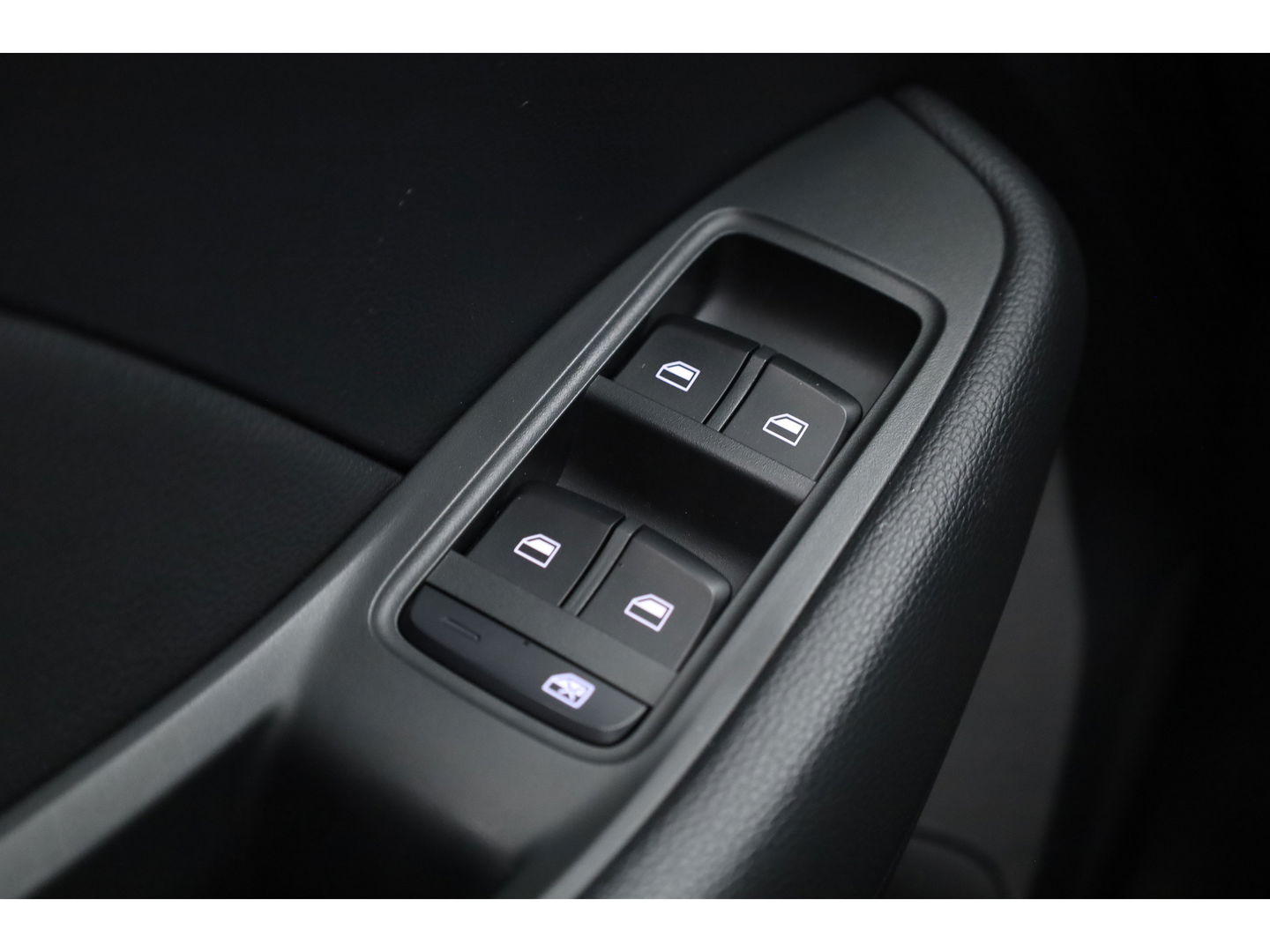 MG ZS EV Luxury 45 kWh | Pano | Camera | Adapt. Cruise | Keyless | Apple CarPlay