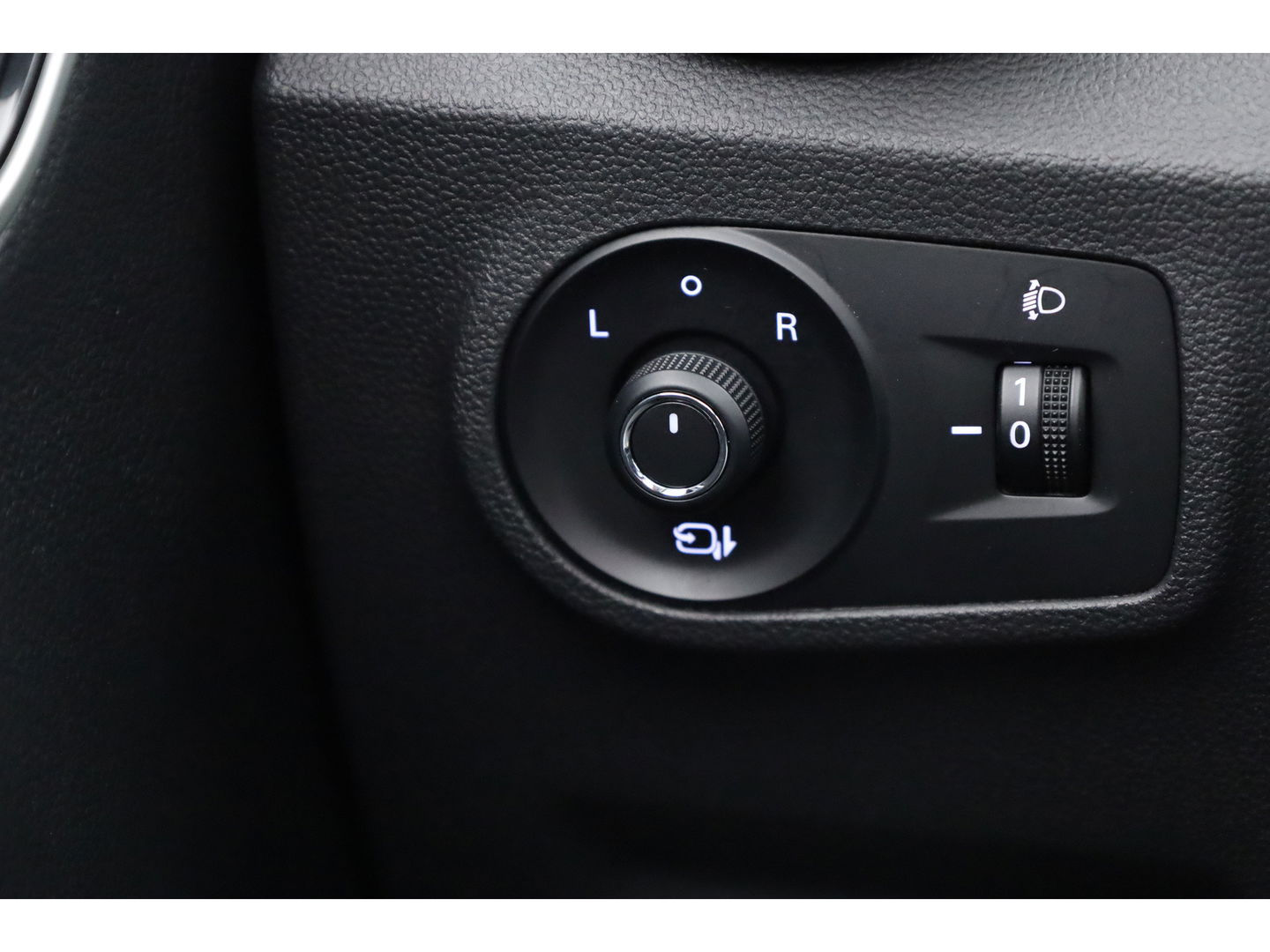 MG ZS EV Luxury 45 kWh | Pano | Camera | Adapt. Cruise | Keyless | Apple CarPlay