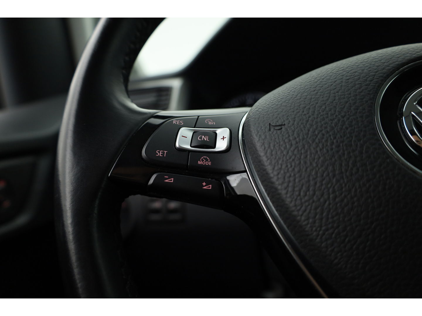 Volkswagen Caddy 1.4 TSI 5 Persoons. | Camera | 2x Schuifdeur | Park Assist | DAB | Navi | Cruise