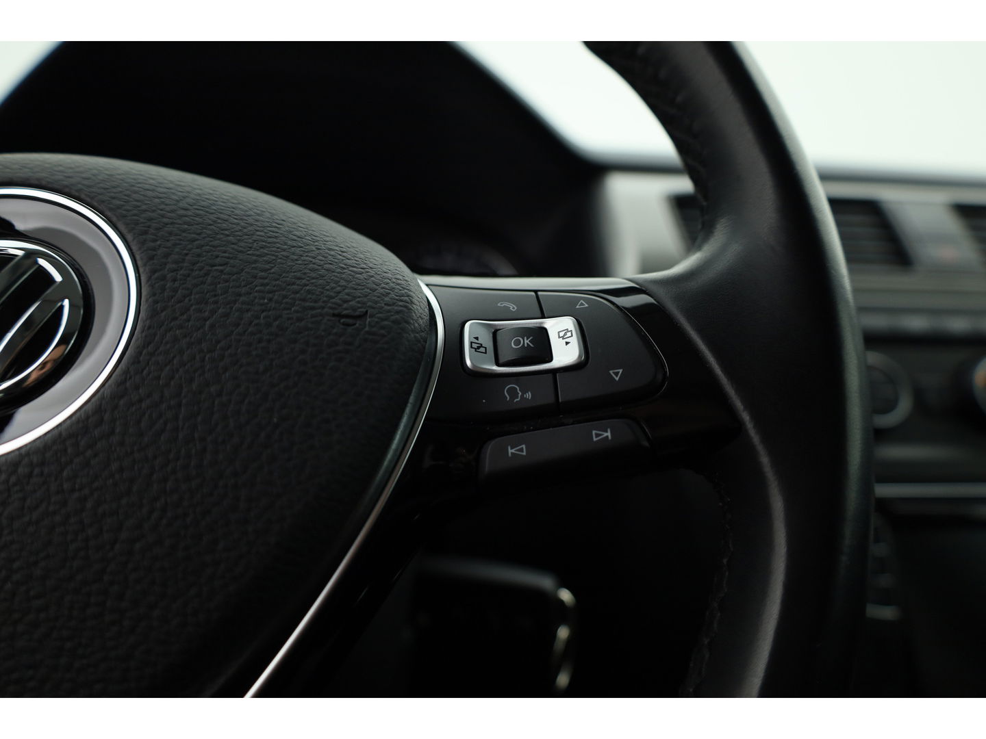Volkswagen Caddy 1.4 TSI 5 Persoons. | Camera | 2x Schuifdeur | Park Assist | DAB | Navi | Cruise