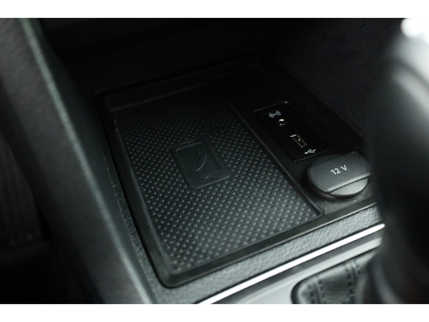 Volkswagen Caddy 1.4 TSI 5 Persoons. | Camera | 2x Schuifdeur | Park Assist | DAB | Navi | Cruise