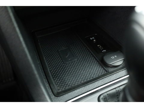 Volkswagen Caddy 1.4 TSI 5 Persoons. | Camera | 2x Schuifdeur | Park Assist | DAB | Navi | Cruise